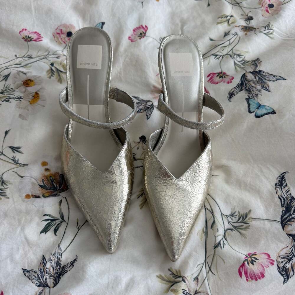 Dolce Vita Kanika Pointed Toe Kitten Heel Mules in Platinum Distressed Leather